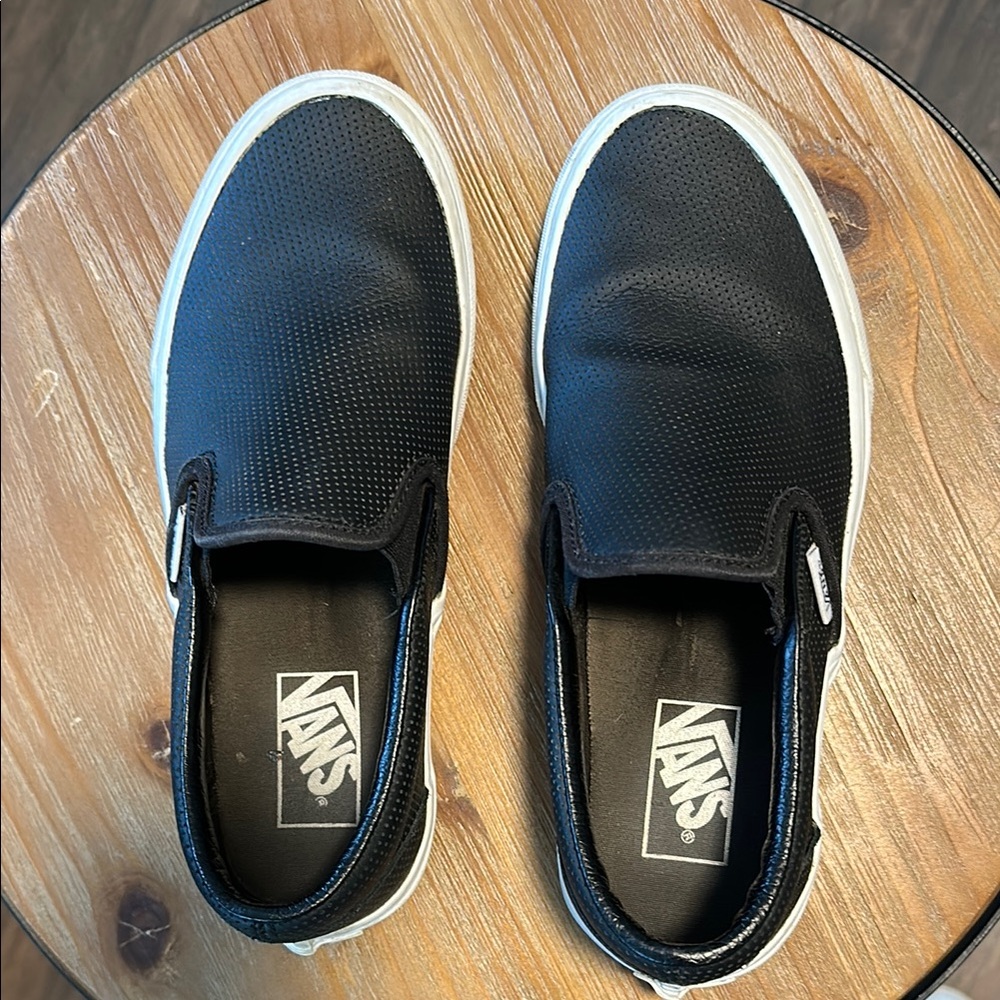 Vans - Picture 2 of 5